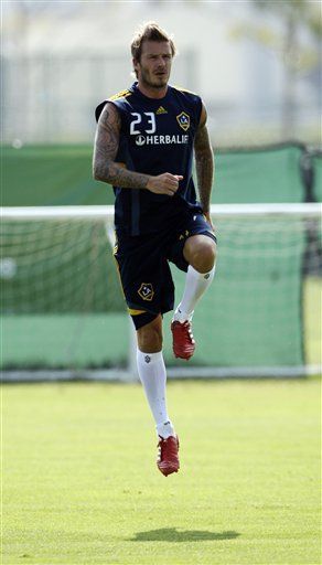 Capello anuncia fin de Beckham como seleccionado de Inglaterra