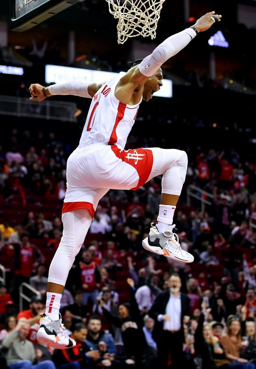 Harden totaliza 29; Rockets superan a Pelicans