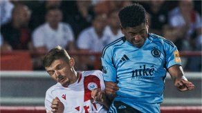 Champions League: Slovan Bratislava a tercera ronda con César Blackman indiscutible en el once