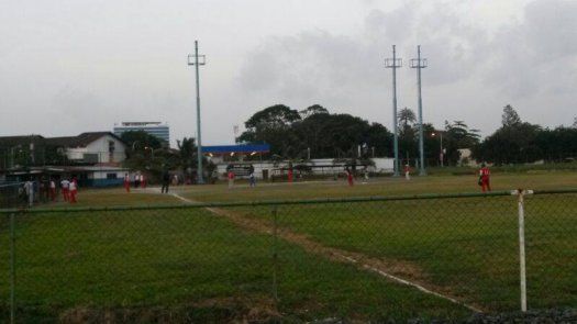 Quieren un mejor estadio de bola suave en Colón