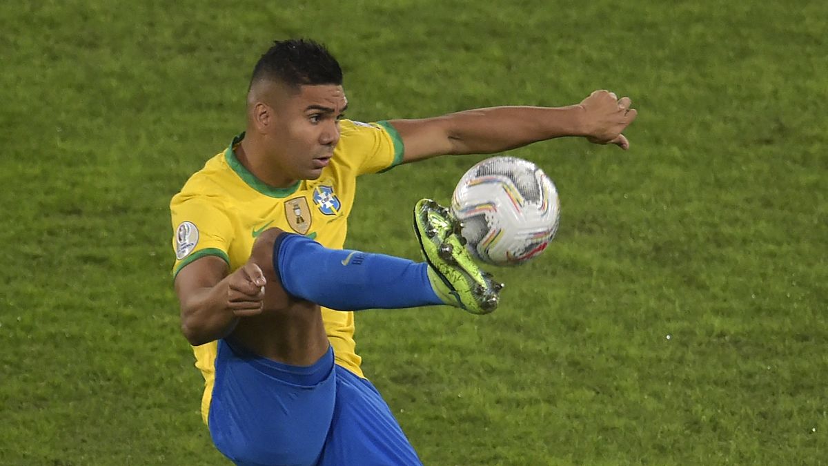 Casemiro comenta sobre postura da Venezuela e lamenta empate