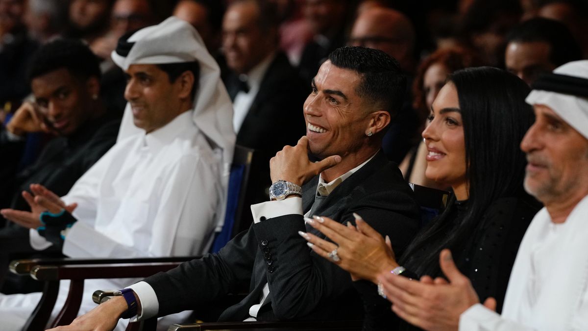 Cristiano Ronaldo y sus reacciones tras ganar distinción en Globe Soccer Awards Cristiano Ronaldo y sus reacciones tras ganar distinción en Globe Soccer Awards