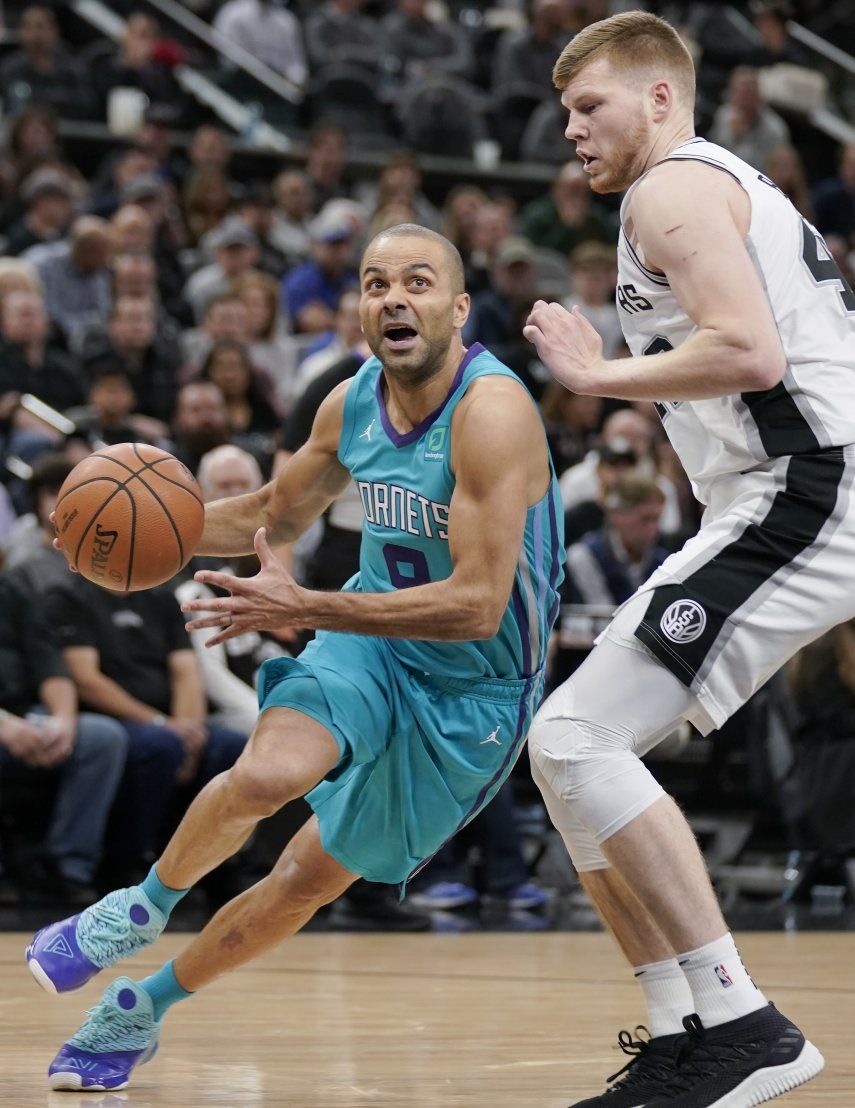 Tony Parker tiene regreso triunfal a San Antonio con Hornets