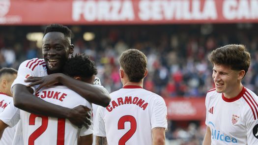 El Sevilla golea al Real Oviedo en la jornada 16 de LaLiga El Sevilla golea al Real Oviedo en la jornada 16 de LaLiga