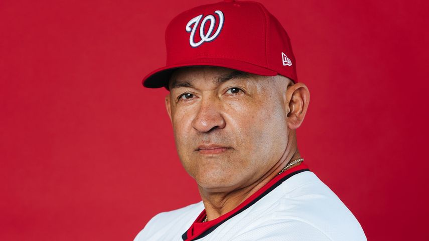 MLB: Miguel Cairo es nombrado manager interino de los Nacionales de Washington.