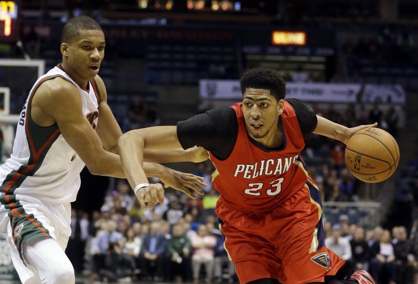 Davis anota 43 y Pelicans doblegan a Bucks