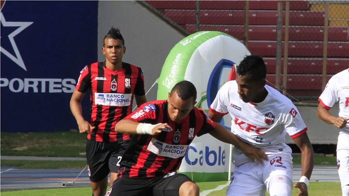 El Presidente Napout congratula al Club Atlético San Lorenzo de Almagro -  CONMEBOL