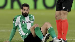 Isco será operado del tobillo derecho y será un mes de baja más con el Betis
