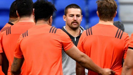Dane Coles vuelve a los All Blacks pero rechaza la capitanía
