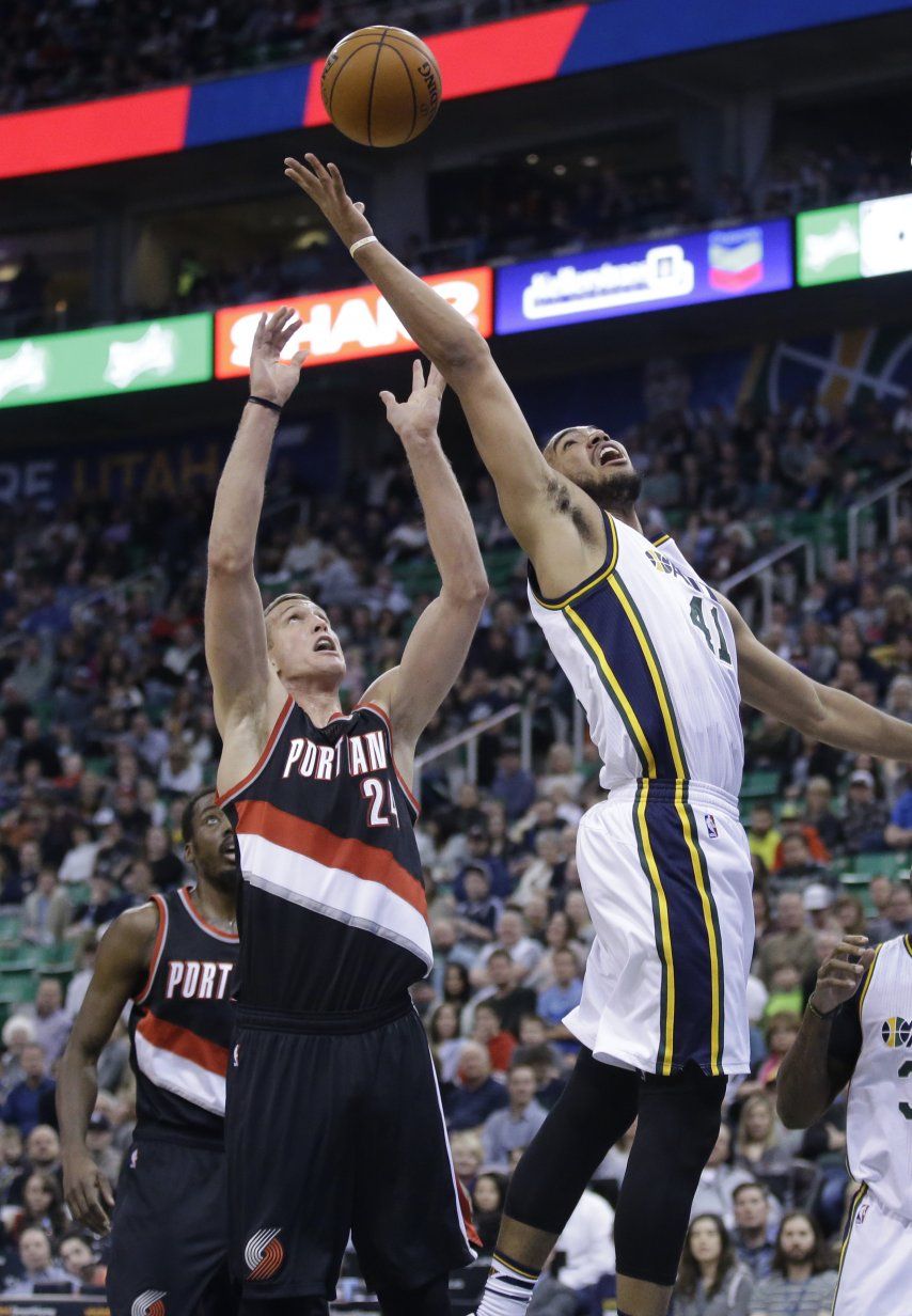 Burke encabeza ataque de Jazz sobre Trail Blazers