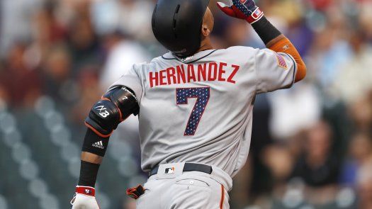 Error tardío impulsa remontada de Rockies sobre Gigantes