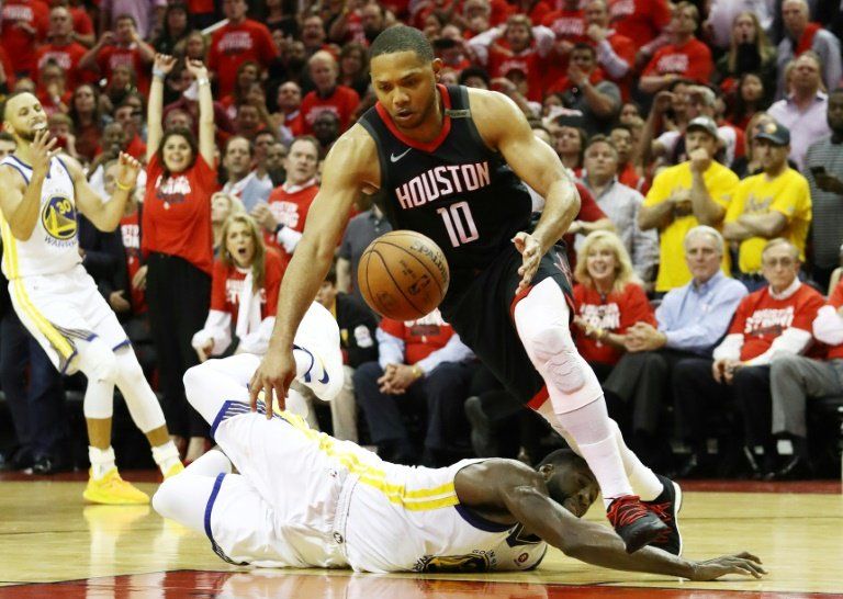 Los Rockets ganan y amenazan el trono de los Warriors