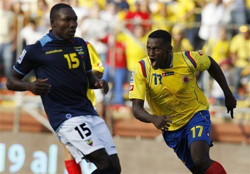 Mundial: Colombia vence 2-0 a Ecuador y revive esperanzas
