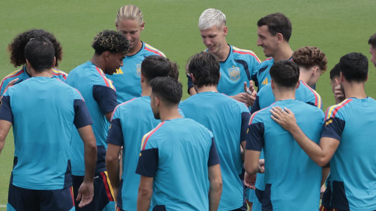 Mundial 2026: Fabián o Pedri, la duda a resolver tras el último entrenamiento de España. Mundial 2026: Fabián o Pedri, la duda a resolver tras el último entrenamiento de España.