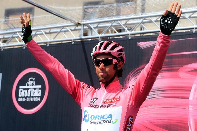 Matthews gana sexta etapa del Giro y refuerza su liderato