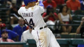 Gómez y Rangers pactan por 1 año y 11