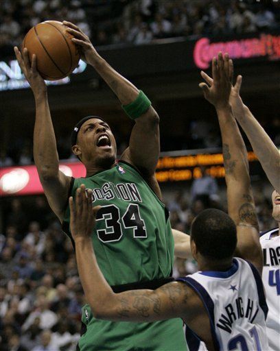NBA: Celtics 99, Mavericks 92