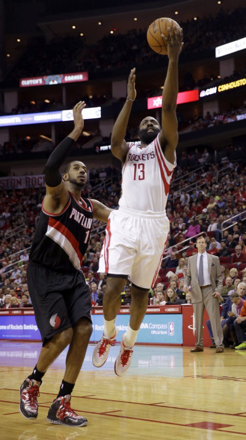 Rockets remontan y ganan en tiempo extra