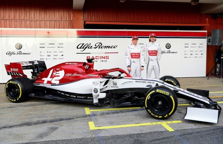 Alfa Romeo muestra su nuevo coche en los entrenamientos de Barcelona