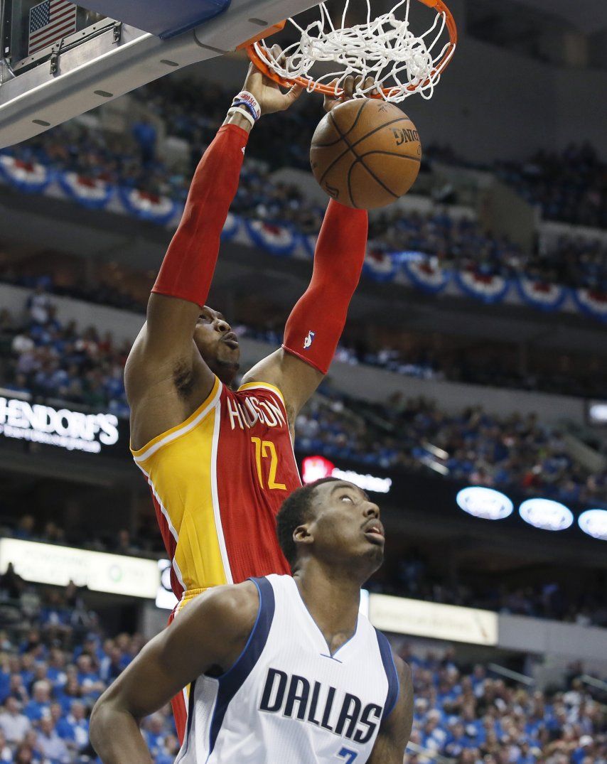 Harden y Howard colocan a Rockets arriba por 3-0