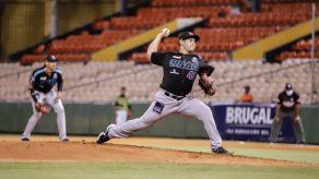 Paolo Espino se apunta el triunfo de los Gigantes del Cibao en final del béisbol dominicano