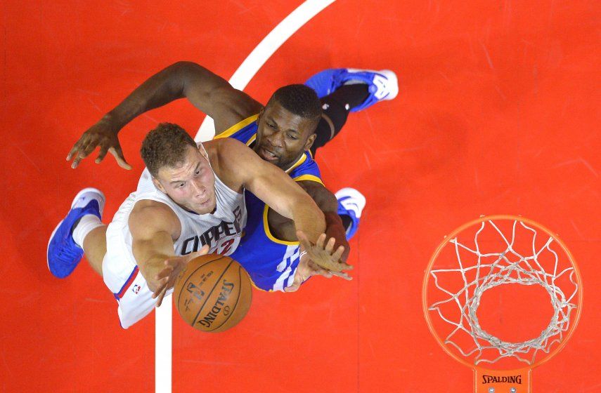 Warriors ganan 124-117 a Clippers, mejoran registro a 13-0