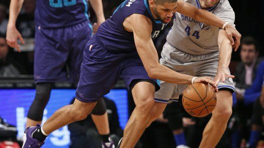 Batum anota 23 y Hornets superan a Nets