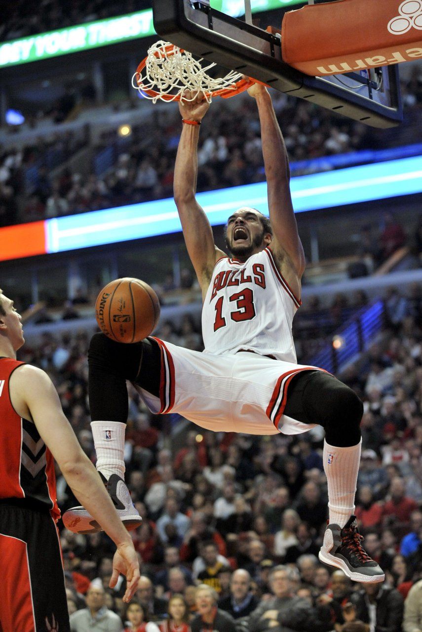 Mirotic y Noah comandan triunfo de Bulls sobre Raptors