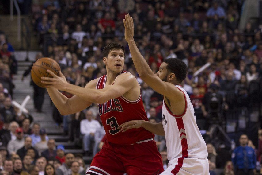 Bulls vencen a Raptors por 9na ocasión seguida