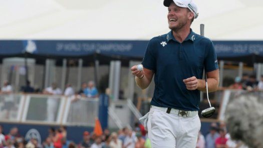 Los golfistas Reed y Willett lideran en Dubái y Sergio García es noveno