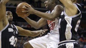 NBA: Spurs 86