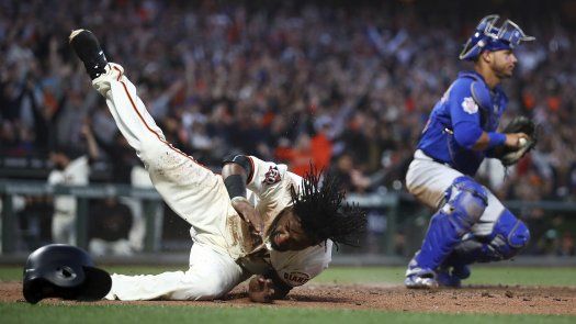 Gigantes ganan a Cachorros en 11mo con remolcada de Sandoval
