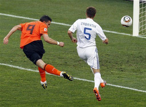 Mundial: Van Persie molesto por fallar oportunidades de gol