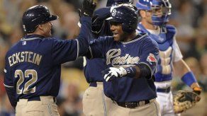 Miguel Tejada ayuda a Padres a recuperar liderato