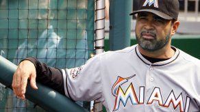 Ozzie Guillén dirigirá a los Tiburones en Venezuela