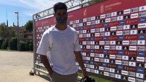 Asensio abandonó la concentración de España por un edema en la rodilla