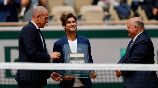 David Ferrer recibe un homenaje en Roland Garros
