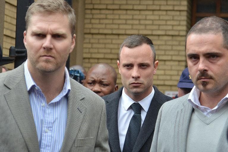 El fiscal afirma que Pistorius discutió con su novia antes de matarla