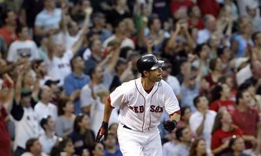 MLB: Medias Rojas 3, Indios 1; Lowell produce 2