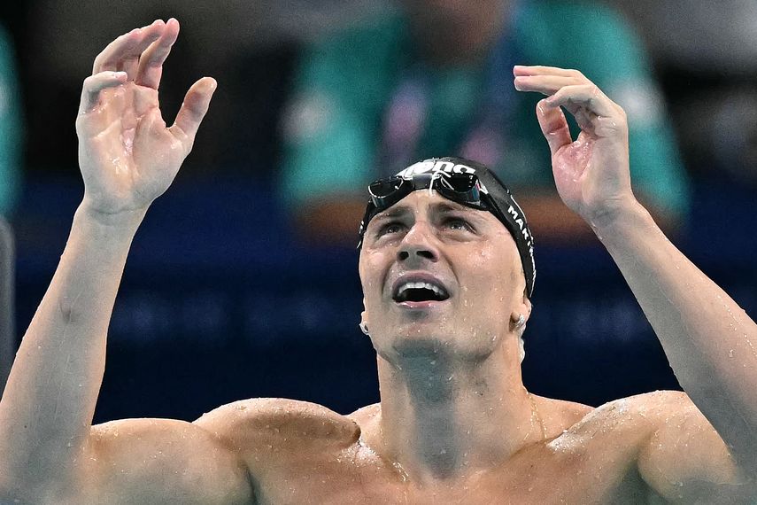 París 2024: Italiano Nicolo Martinenghi sorprende colgándose el oro en 100 metros pecho