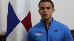 Kevin Espinosa fue el primer panameño en ver acción en Toronto