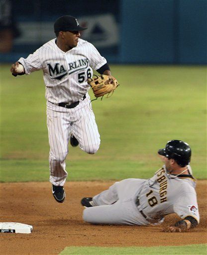 MLB: Marlins 2, Piratas 0; Sosa abre como sustituto