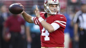 Mullens brilla en su debut; 49ers humillan a Raiders