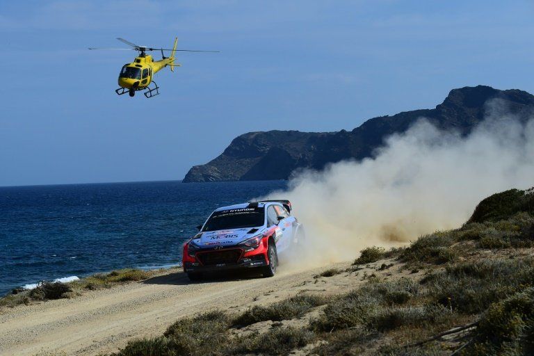 Thierry Neuville conquista el Rally de Italia