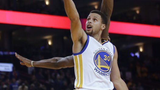 Davis y otros primerizos disfrutan jugar día de Navidad