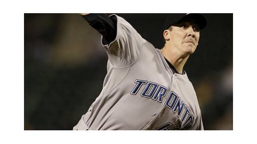MLB: Azulejos 3, Orioles 0, siete innings, lluvia