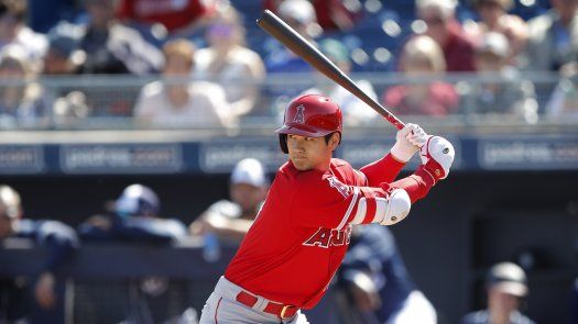 Ohtani se destaca en su debut como bateador