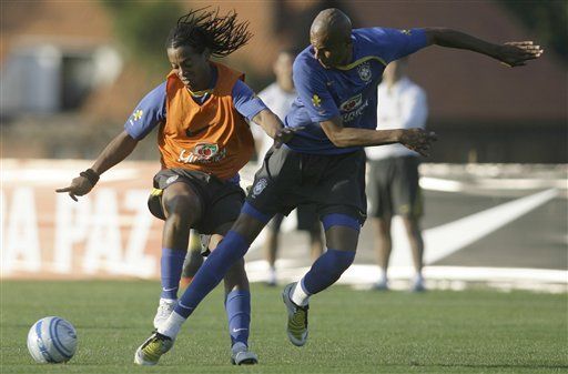 Mundial: Brasil saldrá a atacar a Chile