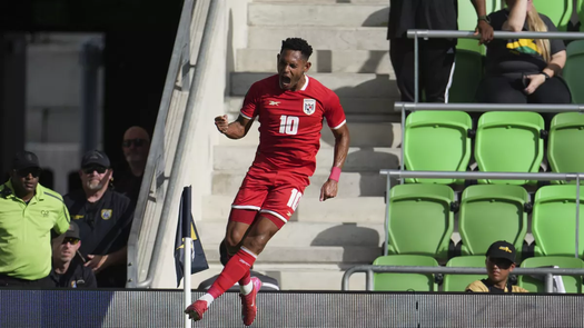 Ismael Díaz cambia de agencia en medio de su racha goleadora