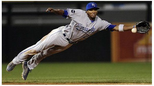MLB: Medias Blancas 5, Reales 4; Konerko y Flowers pegan jonrones